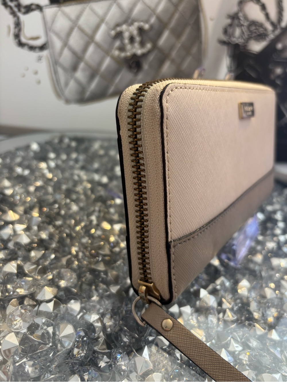 Kate Spade New York Laurel Way or Neda zip-around wallet EUC - Picture 6 of 11